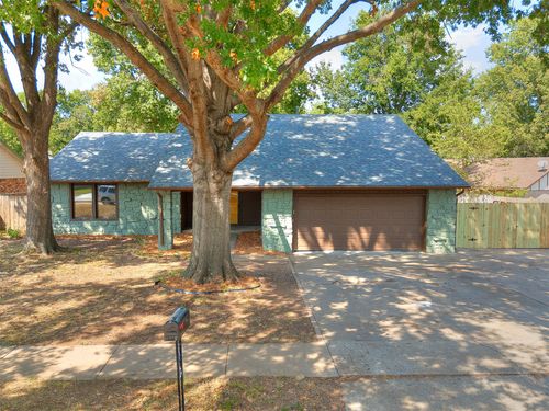 2604 E Reno St, Broken Arrow, OK, 74014-4603 | Card Image