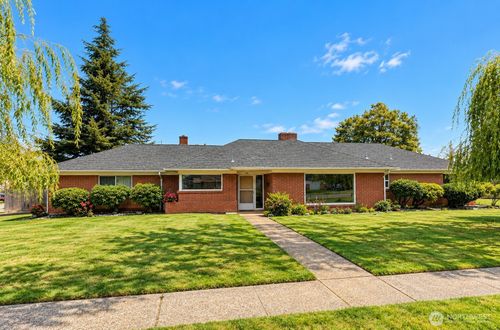 100 Belmont Ter, Mount Vernon, WA, 98274-4518 | Card Image