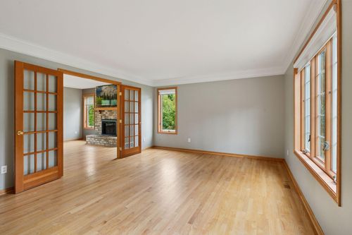 2489 Mendota Heights Cir, Eagan, MN, 55120-1690 | Card Image