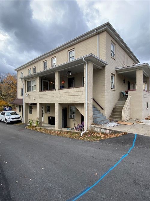 7 Grant St, Morgan, PA, 15064-9755 | Card Image