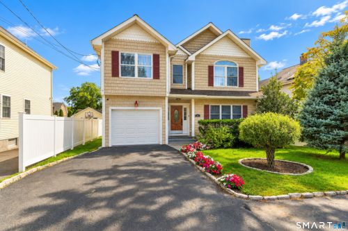 54 Saint Charles Ave, Stamford, CT, 06907-2415 | Card Image