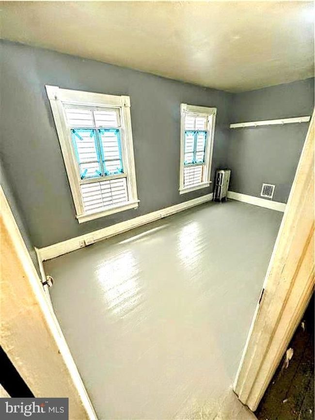 302 W Kline Ave, Home with 4 bedrooms, 1 bathrooms and null parking in Lansford PA | Image 5