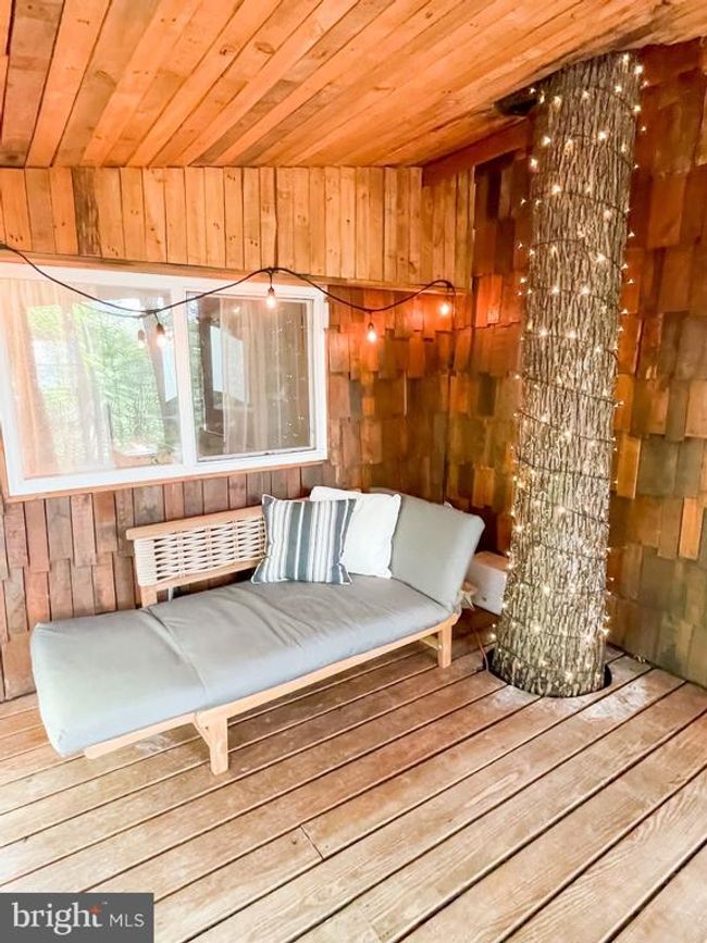 326 Preacher Ln, House other with 1 bedrooms, 1 bathrooms and null parking in Great Cacapon WV | Image 65