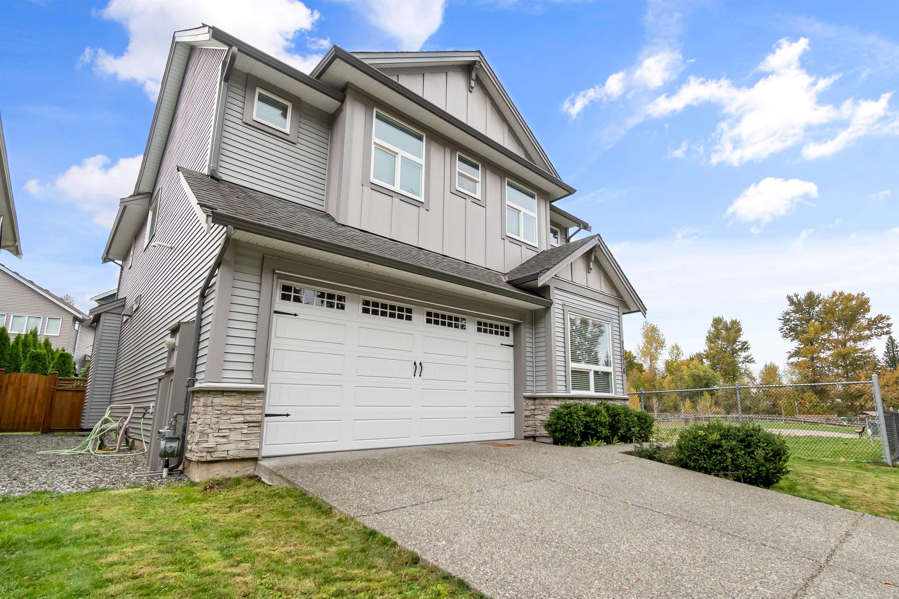 27516 28 Avenue, House other with 3 bedrooms, 2 bathrooms and 4 parking in Langley BC | Image 34