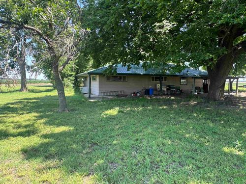 5601 252nd Rd, Arkansas City, KS, 67005-5844 | Card Image