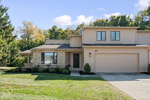 307 Sandbrook Dr, Noblesville, IN, 46062-8177 | Card Image