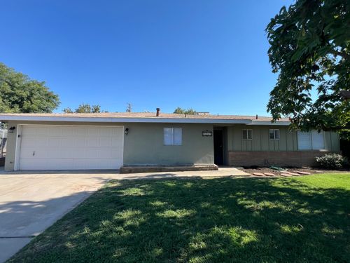 1705 W Dorothea Ave, Visalia, CA, 93277-7346 | Card Image