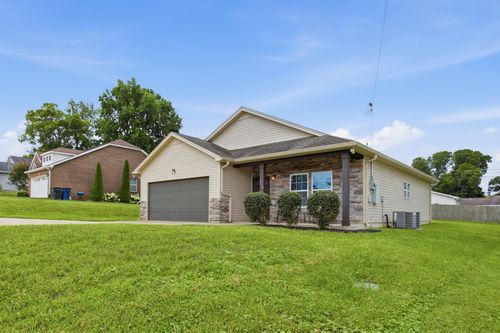 216 Woodsong Ln, Columbia, TN, 38401-2491 | Card Image