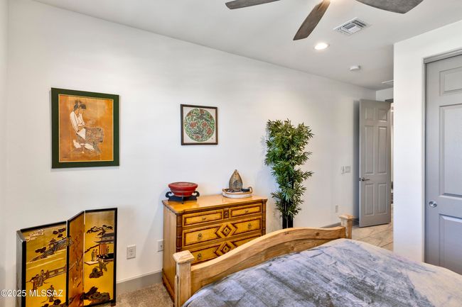 Spacious Guest Room | Image 20