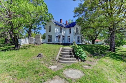 304 June St, Dearborn, MO, 64439 | Card Image