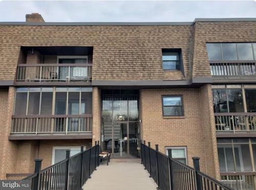 20c1-5420 Valley Green Dr, WILMINGTON, DE, 19808-3567 | Card Image