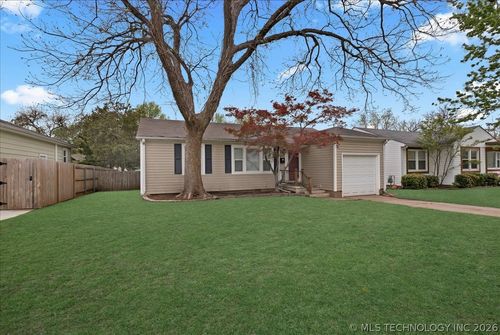 3820 Detroit Ave, Tulsa, OK, 74105-3038 | Card Image