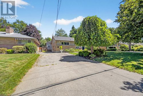 364 Beachwood Ave, London, ON, N6J3K1 | Card Image