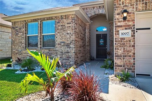1007 Ocean Breeze, Portland, TX, 78374-4403 | Card Image