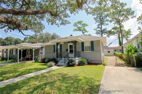 313 Henry Landry Ave, Metairie, LA, 70003-4301 | Card Image