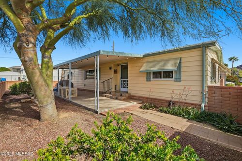 5666 W Tumbling F St, Tucson, AZ, 85713-4455 | Card Image