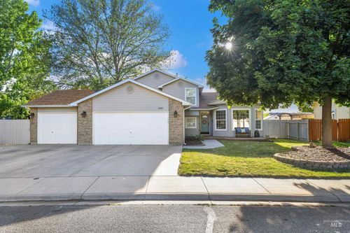 2887 N Fieldstone Way, Meridian, ID, 83646-7525 | Card Image