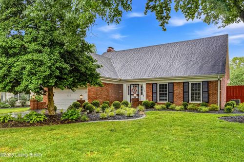 1804 Crossgate Ln, Louisville, KY, 40222-6404 | Card Image