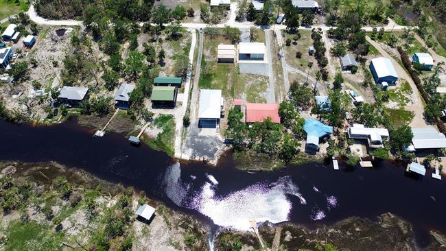 340 Sw 470 Th Ave, House other with 3 bedrooms, 2 bathrooms and null parking in Steinhatchee FL | Image 53