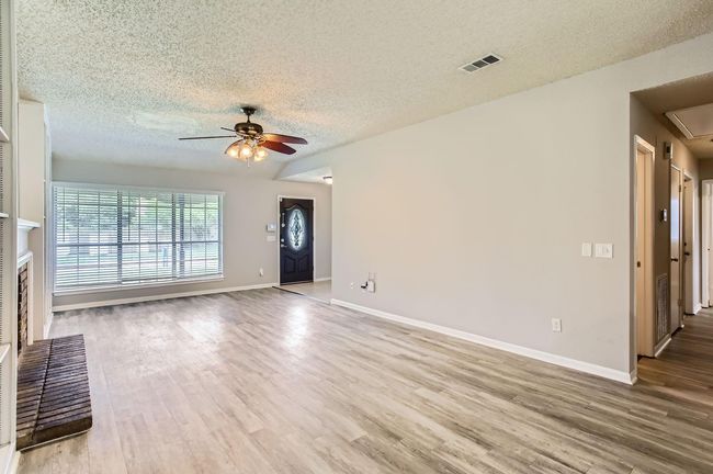Living Room | Image 4