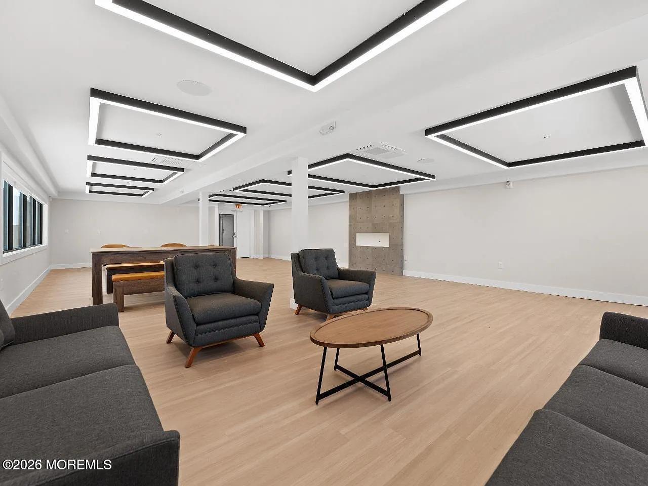 Residential Lease in Long Branch