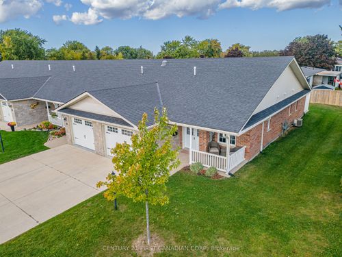 {{alt}} | Card Image