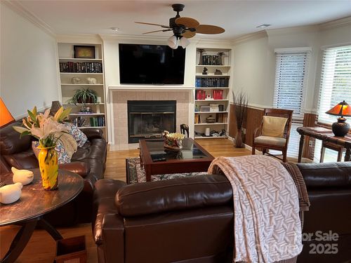 c601-111 Burning Tree Ln, Flat Rock, NC, 28731-9465 | Card Image