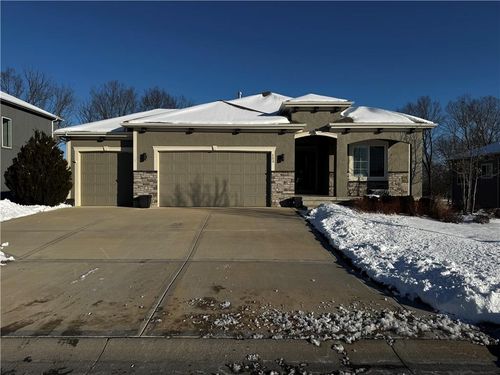 153 Riley St, Blue Springs, MO, 64064-4100 | Card Image