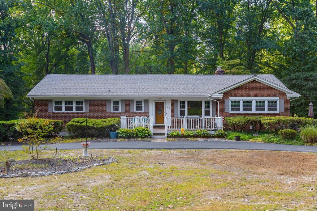 Laurel Ln, Pilesgrove, NJ 08098