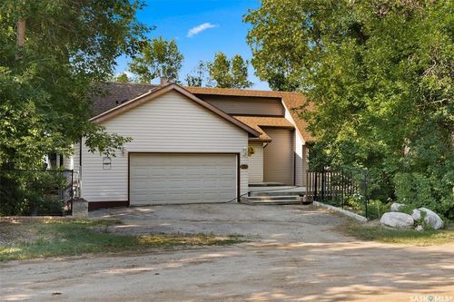 106 Shaw Dr, Regina Beach, SK, S0G4C0 | Card Image