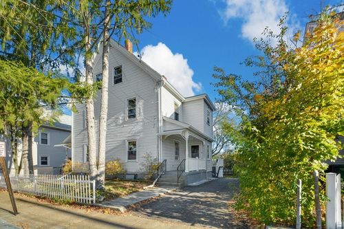 10-10 Middle St, Newton, MA, 02458-1320 | Card Image