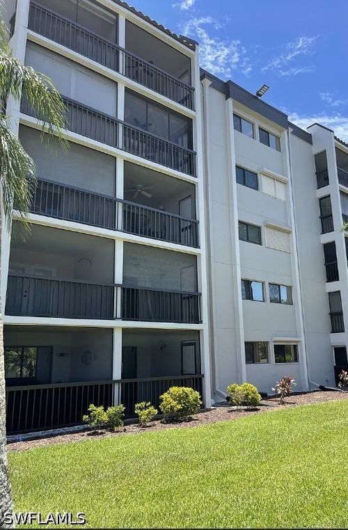 215-2121 Collier Ave, FORT MYERS, FL, 33901-8116 | Card Image