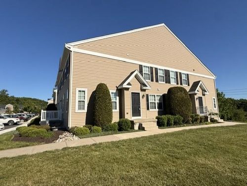 5993 Valley Forge Drive, Upper Saucon Twp, PA, 18036 | Card Image