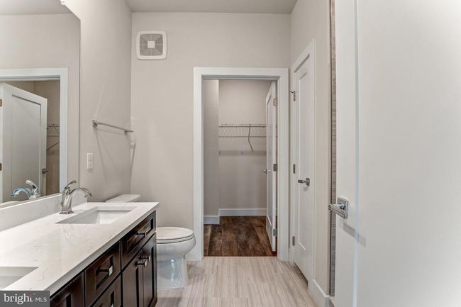 APT-209 - 1761 Old Meadow Rd, Condo with 2 bedrooms, 2 bathrooms and null parking in MCLEAN VA | Image 15