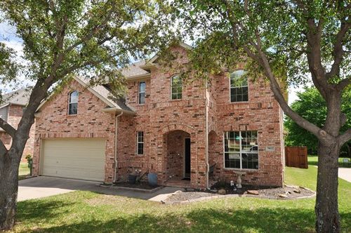 3812 Lakeway Dr, Grapevine, TX, 76092-3211 | Card Image