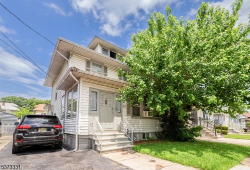 21 Looker St, Hillside, NJ, 07205-2818 | Card Image