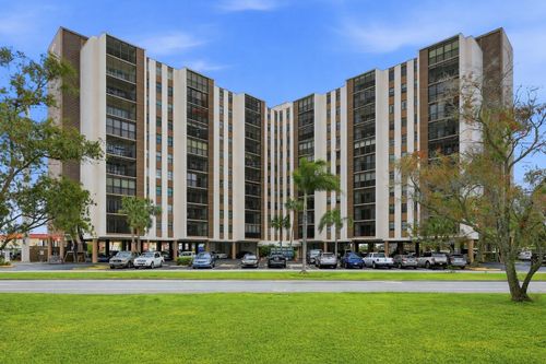 apt-608-10355 Paradise Blvd, TREASURE ISLAND, FL, 33706-3132 | Card Image