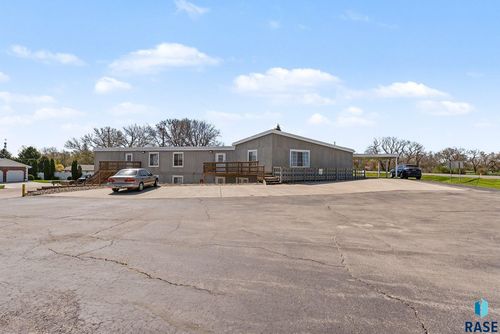 516 N Highland Ave, Madison, SD, 57042-1900 | Card Image