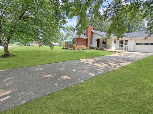 1615 Roger Ave, Benton Harbor, MI, 49022-1858 | Card Image