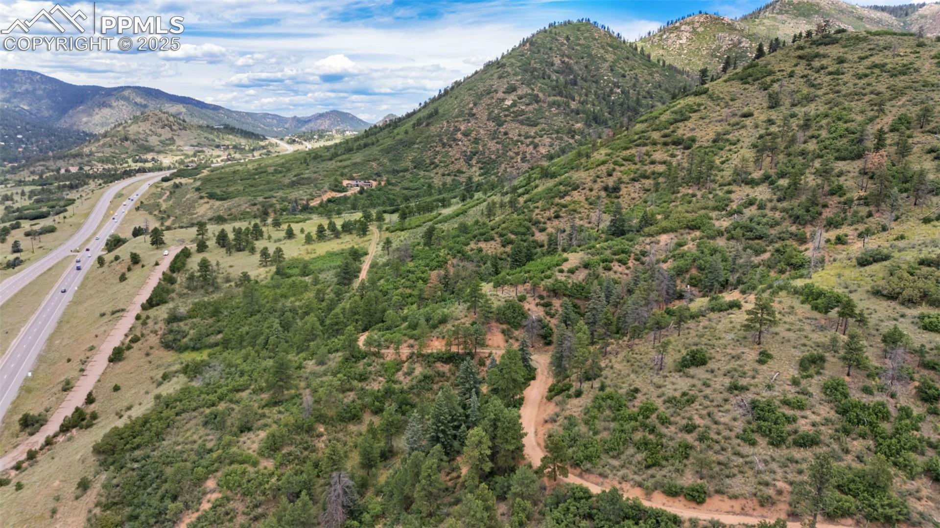 Land in Cascade
