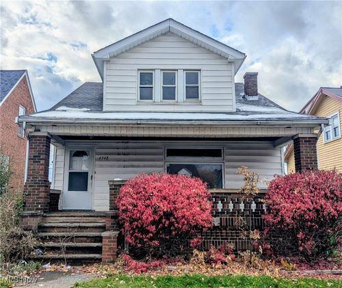 4948 E 107th St, Garfield Heights, OH, 44125-2208 | Card Image