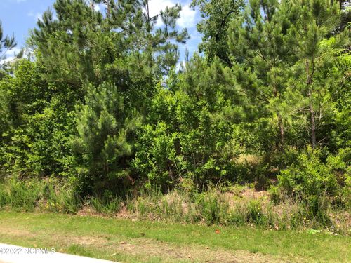 520 Air Tool Dr, Southern Pines, NC, 28387-3466 | Card Image