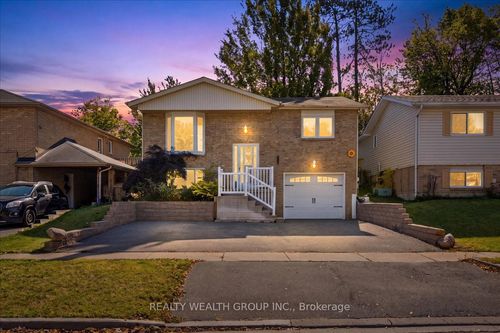 11 Bristow Crt, Barrie, ON, L4N6T1 | Card Image