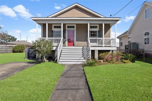231 22nd Street, New Orleans, LA, 70124 | Card Image