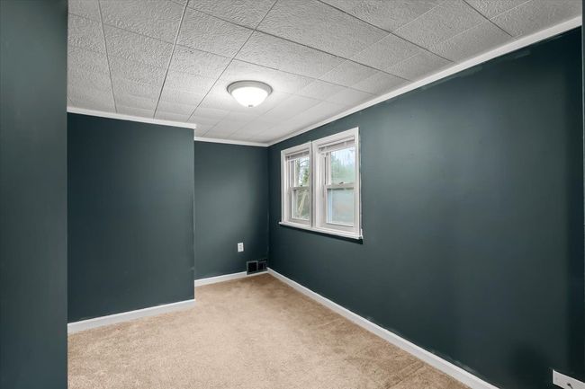 22514 Ridgeway St, House other with 2 bedrooms, 2 bathrooms and null parking in Saint Clair Shores MI | Image 14