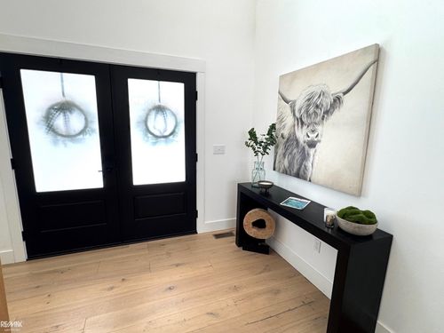 5718 Sheldon Rd, Rochester, MI, 48306-2133 | Card Image