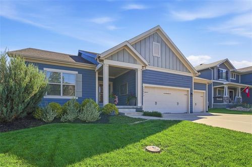 12073 S Pine St, Olathe, KS, 66061-5614 | Card Image