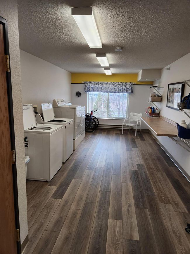 laundry.jpg | Image 25