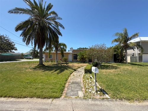 63 Palm Blvd, Dunedin, FL, 34698-2563 | Card Image