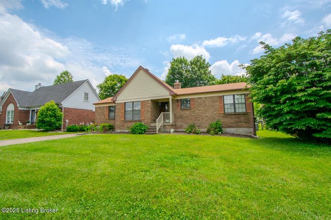9010 Green Garden Ct, House other with 3 bedrooms, 2 bathrooms and null parking in Louisville KY | Image 7
